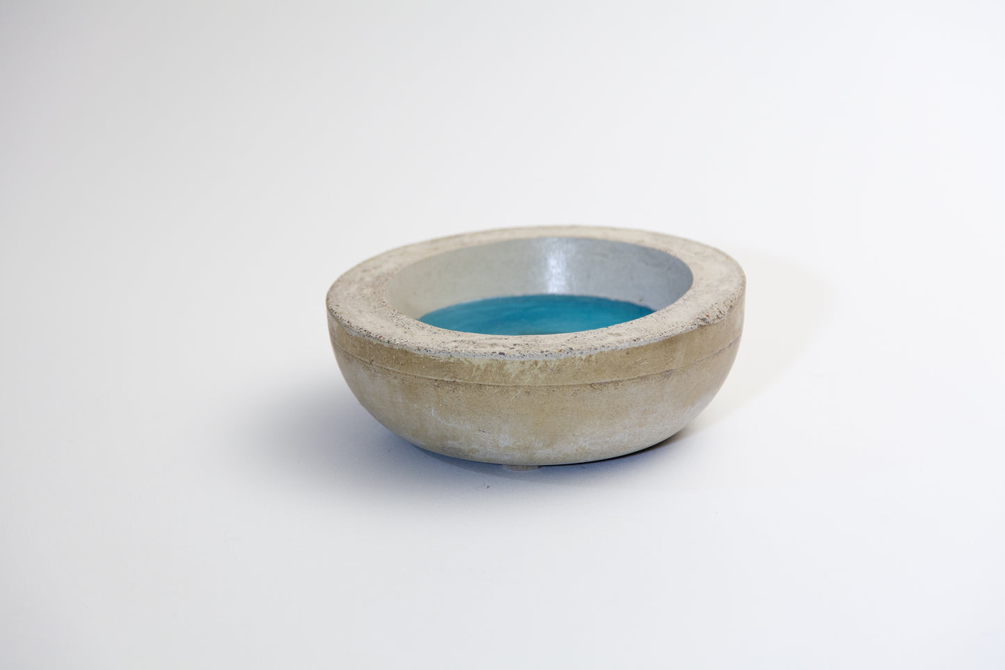 AZURE SKY shallow - Concrete Bowl No.200