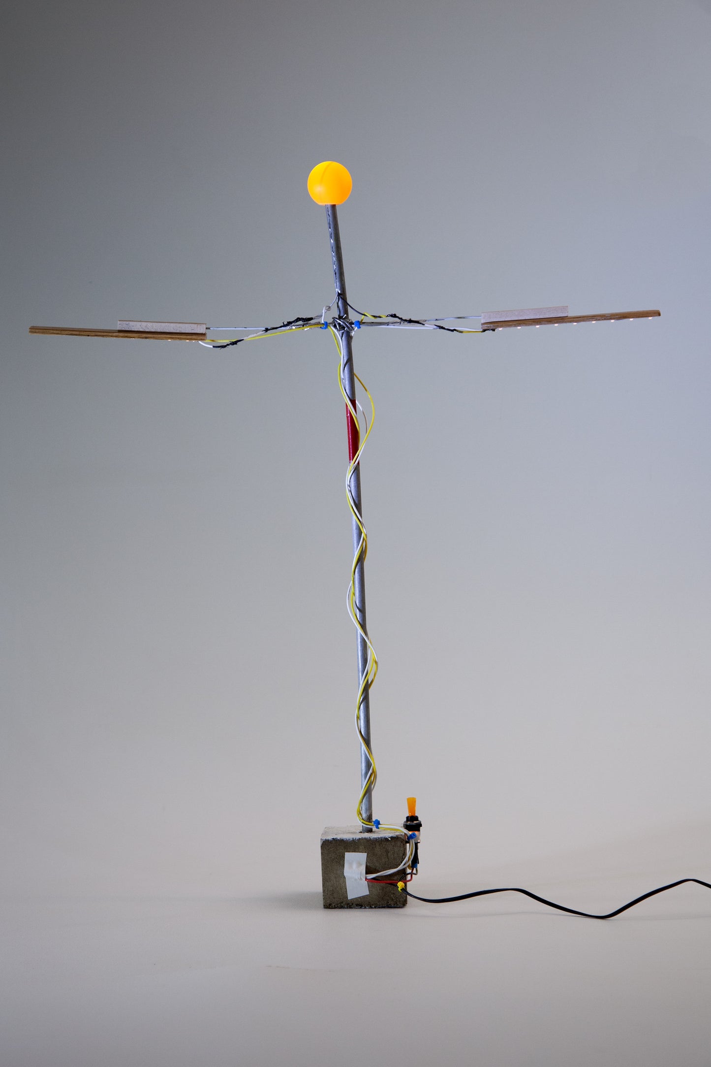 Orange Pynchon - Lamp No.409