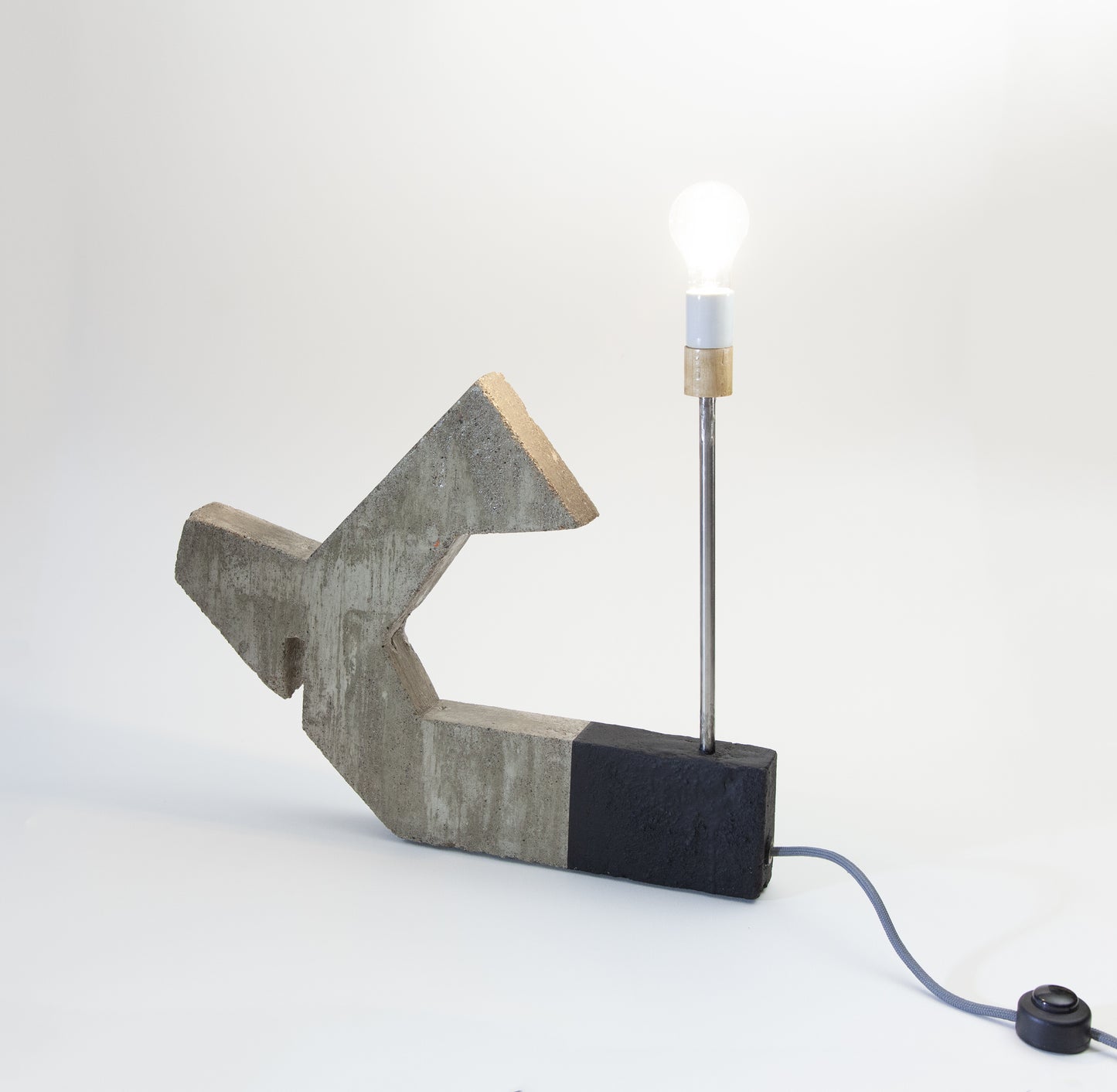 BLCK Brute - Lamp No.401