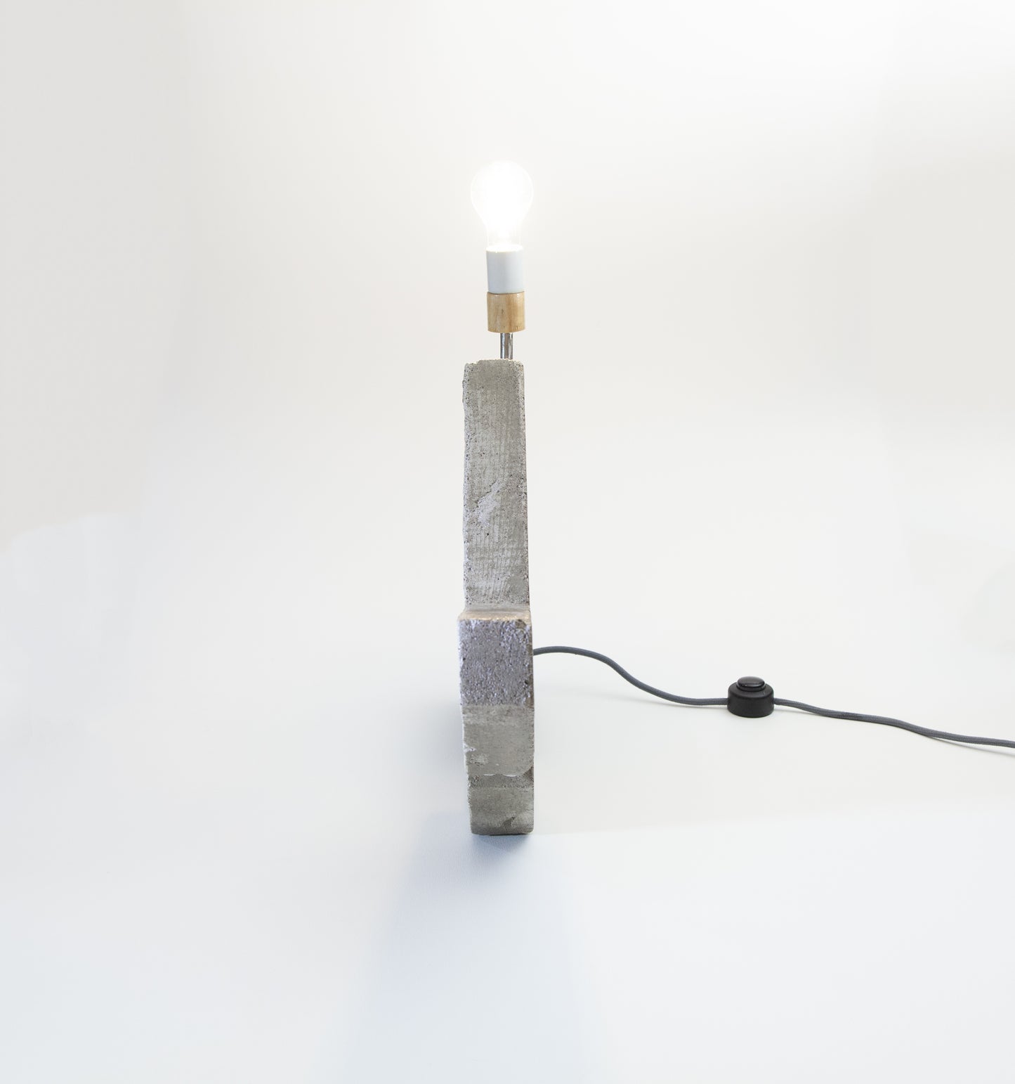 BLCK Brute - Lamp No.401