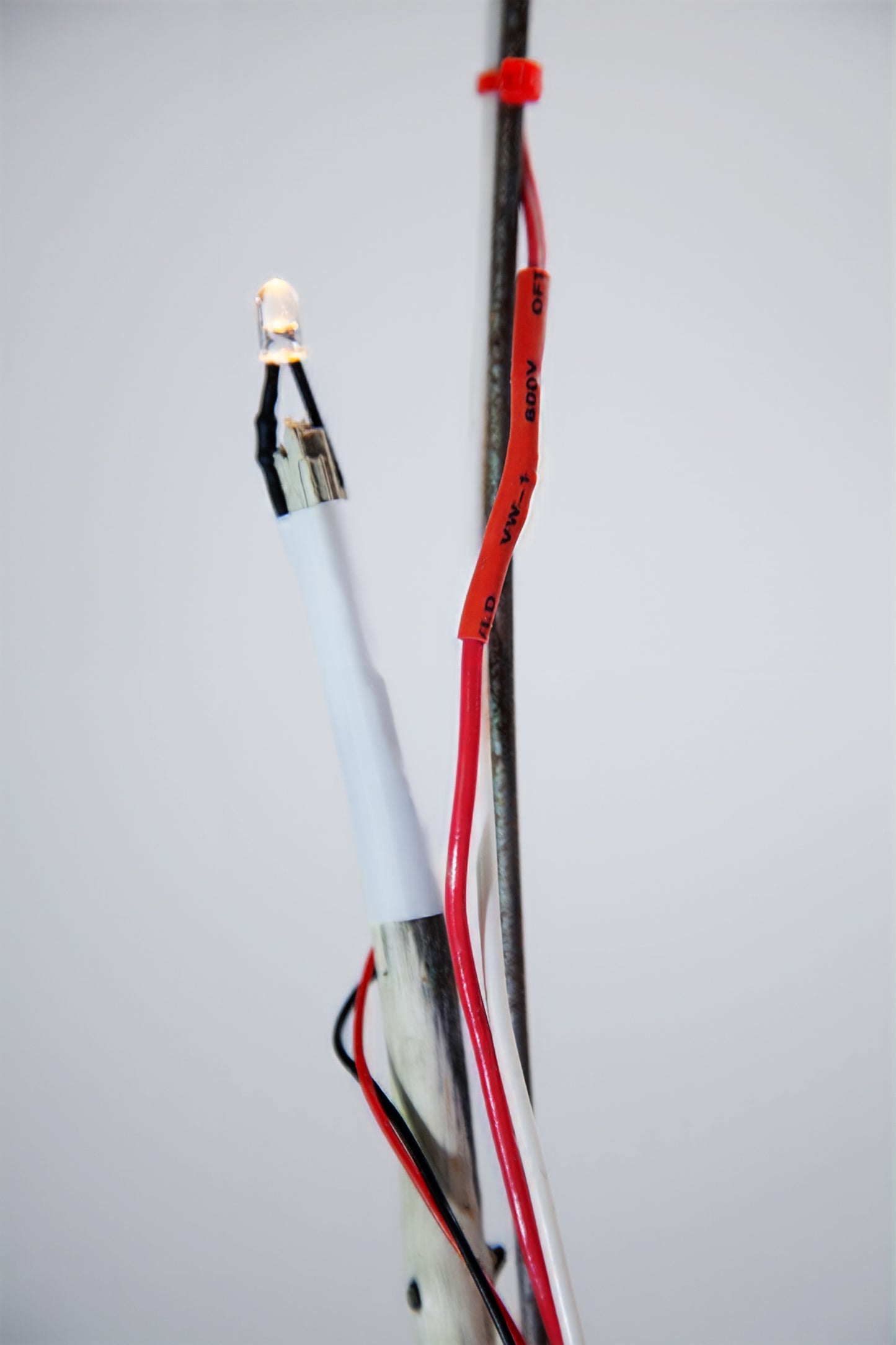 The Grand Pynchon - Lamp No.406