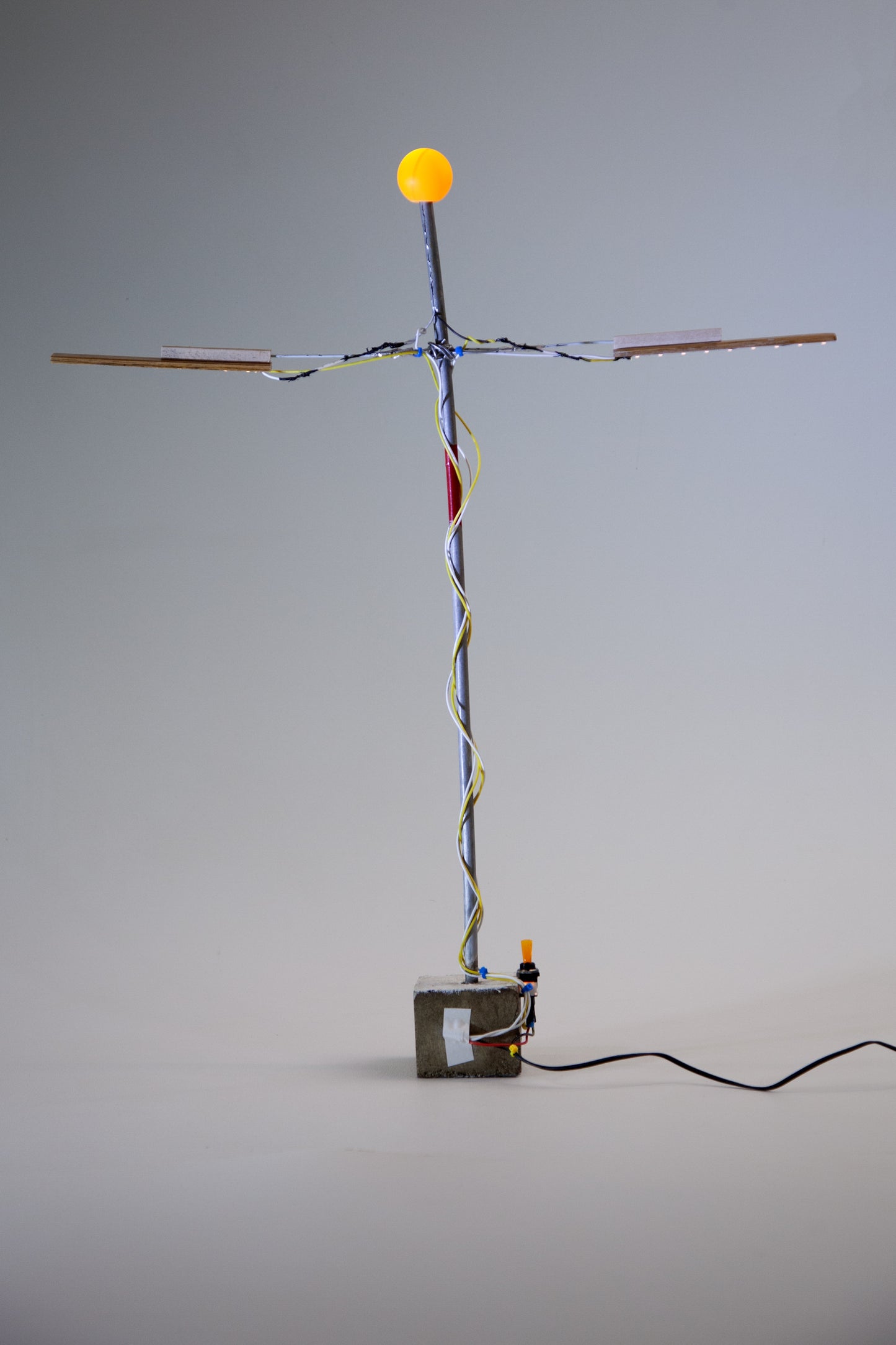 Orange Pynchon - Lamp No.409